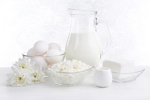 过敏性皮炎患者能喝牛奶吗 要注意哪些饮食事项