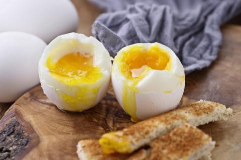 如何辨别真正的土鸡蛋呢
