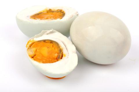 秋季吃咸鸭蛋有哪些好处