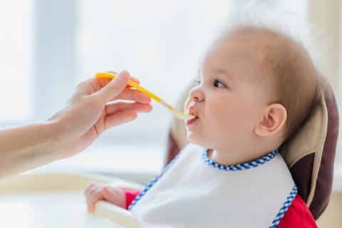 宝宝四个月能吃米粉吗?宝宝添加什么辅食比较好?