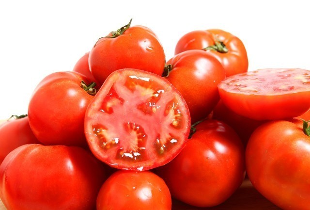 连吃一个月西红柿能变白吗